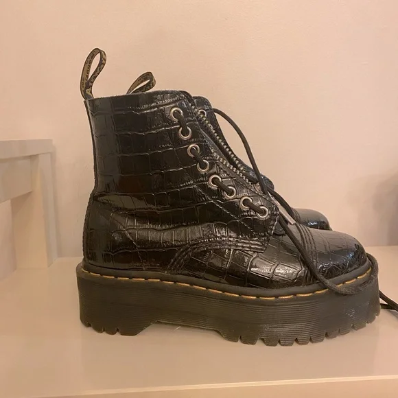 Dr martens shop sinclair black